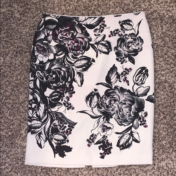 White House Black Market Dresses & Skirts - [WHITE HOUSE BLACK MARKET] Black Floral Skirt